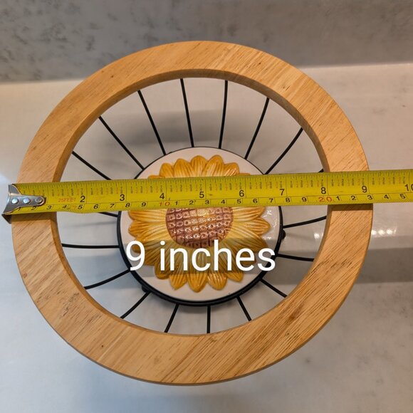 Sunflower metal wood and ceramic basket - Picture 7 of 7